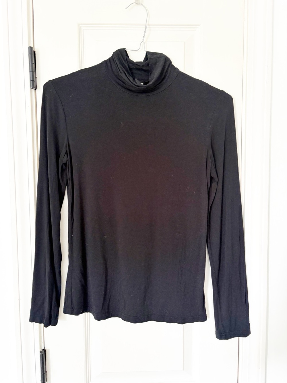 Women's medium black Turtleneck Long Sleeve Top herou super soft